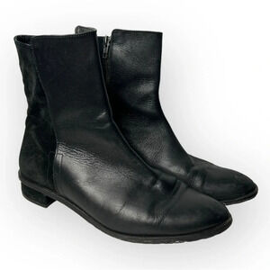 Barbara Barbieri Black Suede and Leather Side  Zip Ankle Bootie 39